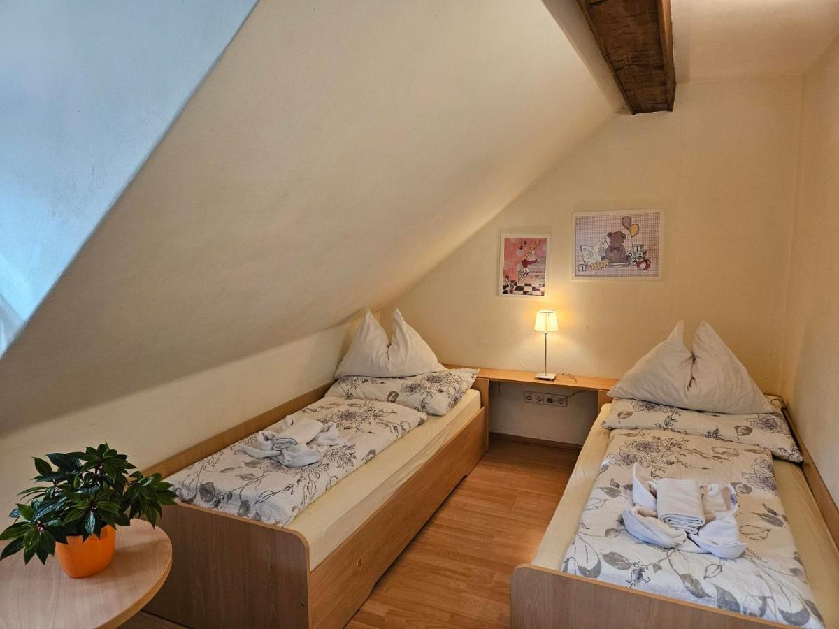 Gasthof-Pension Alt Kirchheim Бад-Кляйнкірхгайм Екстер'єр фото