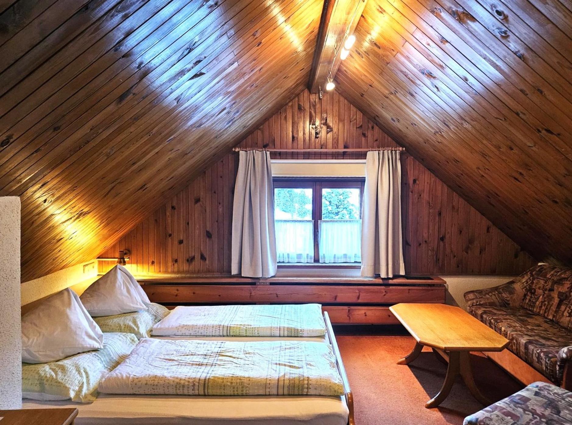 Gasthof-Pension Alt Kirchheim Бад-Кляйнкірхгайм Екстер'єр фото
